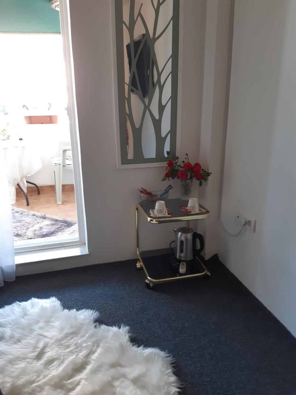 Central Lakeside Apartment Ohrid Bagian luar foto