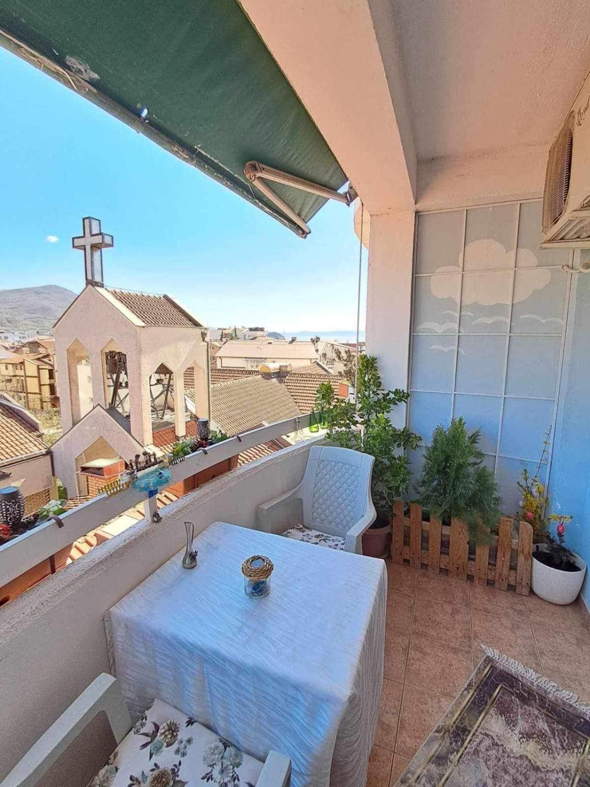 Central Lakeside Apartment Ohrid Bagian luar foto
